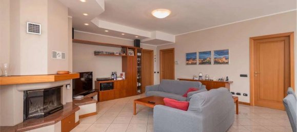 Вилла с 9 спальнями в Калольциокорте, Италия № 263571 19