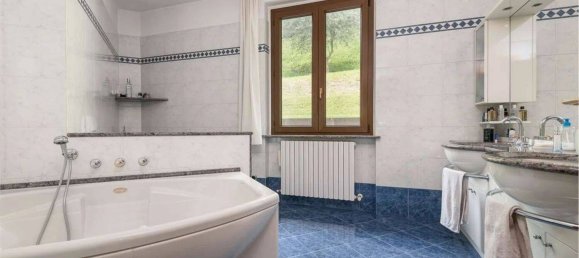 Вилла с 9 спальнями в Калольциокорте, Италия № 263571 30