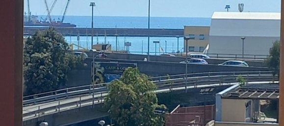 4 bedrooms Apartment in Genoa, Italy No. 318481 4