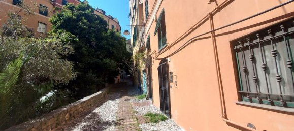 4 bedrooms Apartment in Genoa, Italy No. 318481 5