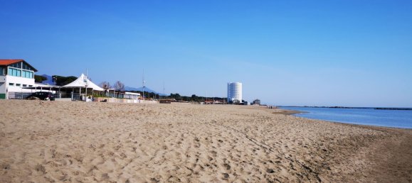 Villa de 6 habitaciónes en Massa, Italy No. 216501 35