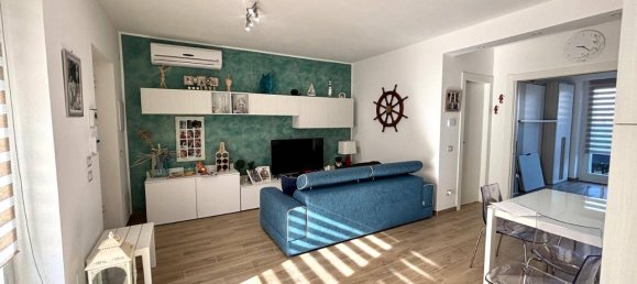 4 rooms Apartment in Civitanova Marche, Italy No. 155377 2