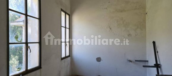 Дом с 4 спальнями в Витторио Венето, Италия № 327077 16