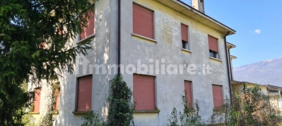 Дом с 4 спальнями в Витторио Венето, Италия № 327077 20