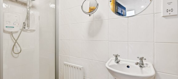 4 bedrooms House in Horsham, United Kingdom No. 1057 11