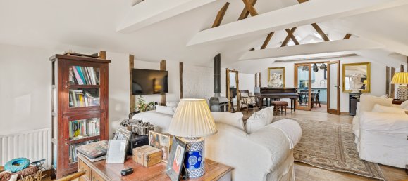 4 bedrooms House in Horsham, United Kingdom No. 1057 2