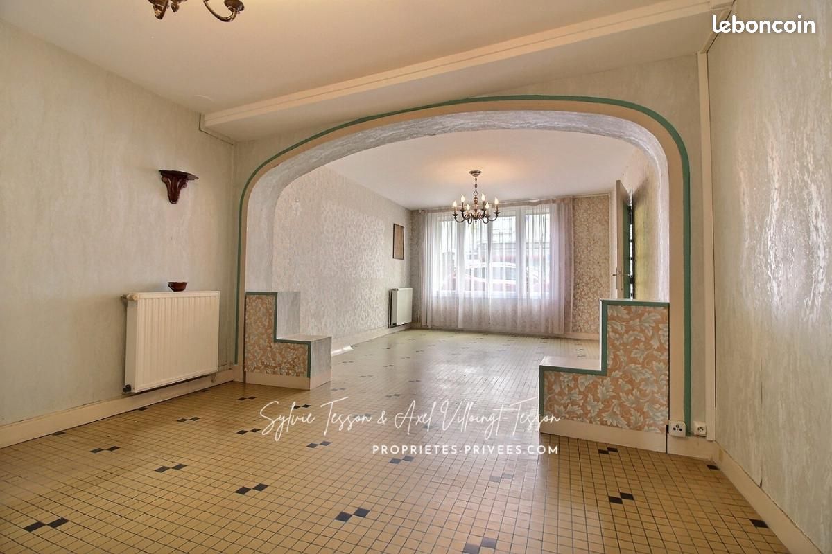 Casa de 2 dormitorios en Artenay, France No. 260414