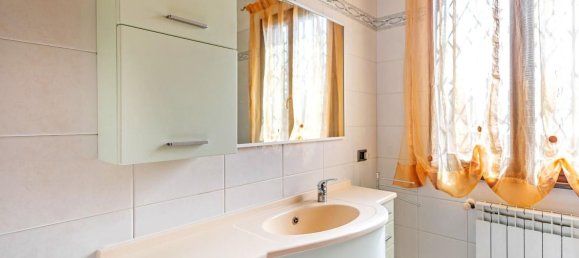7 rooms House in Cascina, Italy No. 35602 13