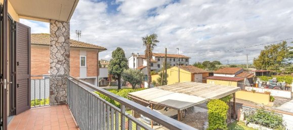 7 rooms House in Cascina, Italy No. 35602 17