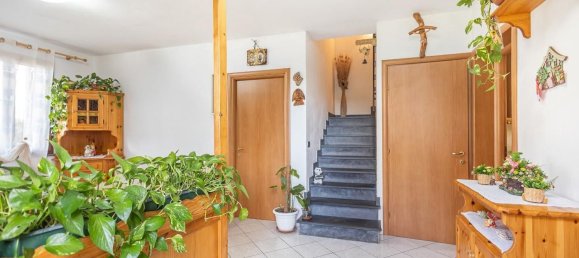 7 rooms House in Cascina, Italy No. 35602 6