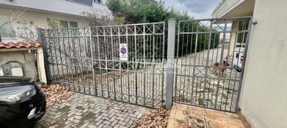 Квартира с 3 спальнями в Сан Джованни Театино, Италия № 169780 31