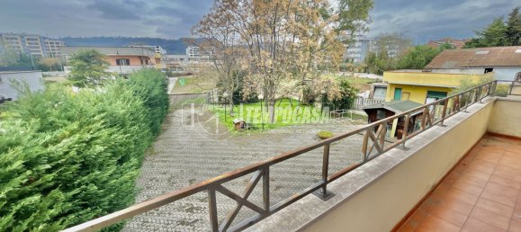 Квартира с 3 спальнями в Сан Джованни Театино, Италия № 169780 3