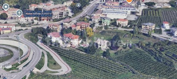 Квартира с 6 спальнями в Мори, Италия № 50716 3