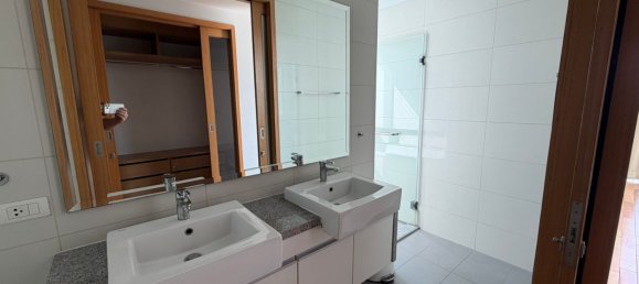 Кондоминиум  с 3 спальнями в Клонг Тоэй, Таиланд № 71027 12