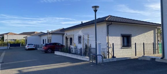 Villa de 3 dormitorios en Ghisonaccia, France No. 152845 4