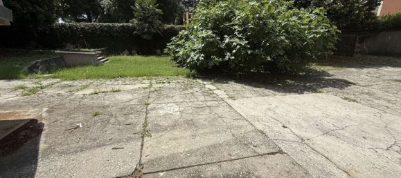 8 bedrooms Villa in Padua, Italy No. 327880 3