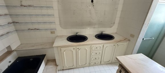 8 bedrooms Villa in Padua, Italy No. 327880 18