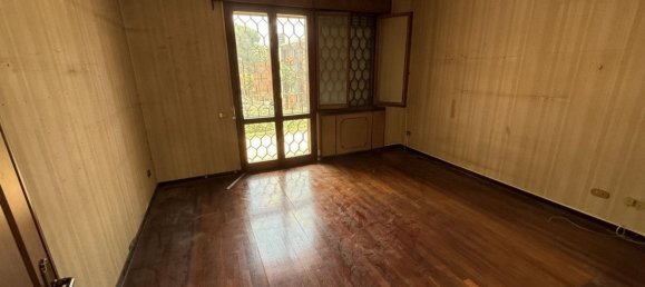 8 bedrooms Villa in Padua, Italy No. 327880 14