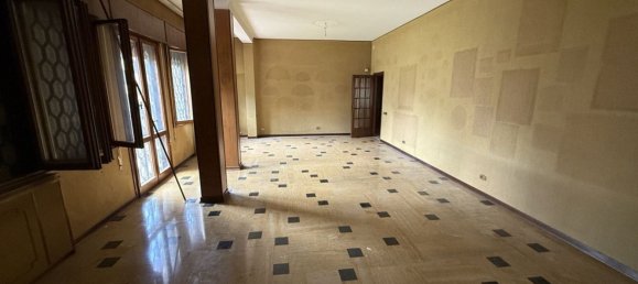 8 bedrooms Villa in Padua, Italy No. 327880 6