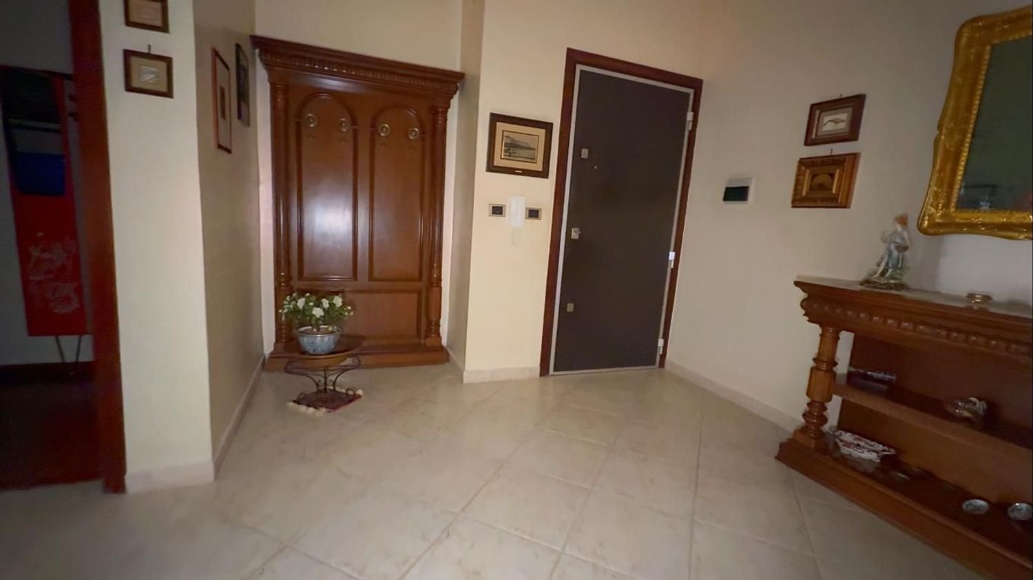 6 bedrooms Apartment in Syracuse, Italy No. 331853