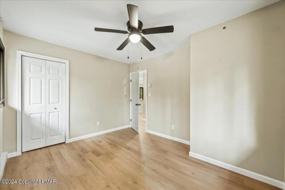 4 bedrooms House in Tobyhanna, USA No. 386323