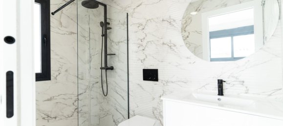 Villa de 4 dormitorios en Punta Prima, Spain No. 288258 30