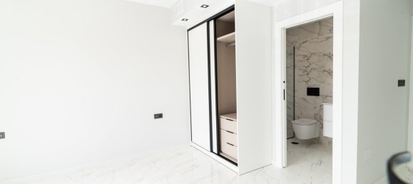 Villa de 4 dormitorios en Punta Prima, Spain No. 288258 29