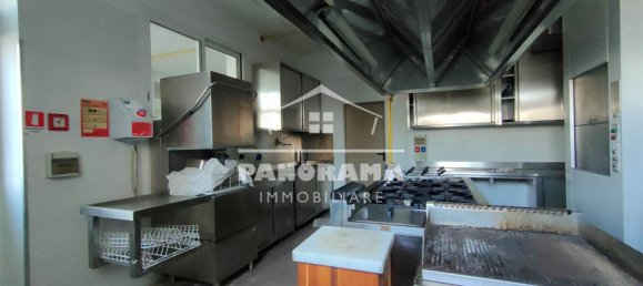 Gewerbliche Immobilie in Coriano, Italy 458m², Nr. 206240 28