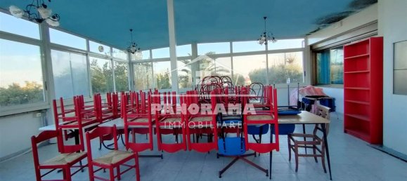 Gewerbliche Immobilie in Coriano, Italy 458m², Nr. 206240 25