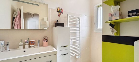 2 bedrooms House in Brive-la-Gaillarde, France No. 320230 8