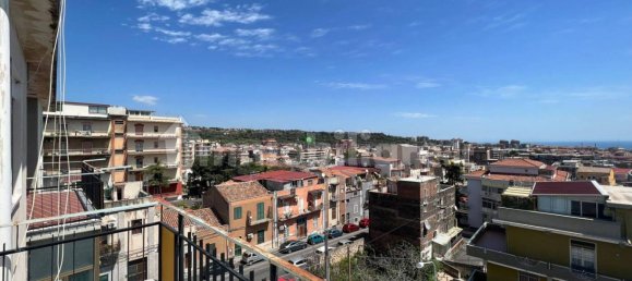 2 Schlafzimmer Penthouse in Catania, Italy, Nr. 74377 3