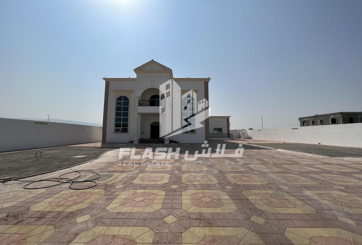 6 chambres Villa à Al Qusaidat, UAE No. 107355