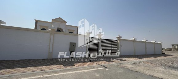 6 chambres Villa à Al Qusaidat, UAE No. 107355 4
