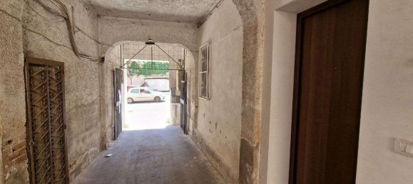 2 rooms Apartment in Palermo, Italy No. 279563 4