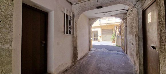 2 rooms Apartment in Palermo, Italy No. 279563 3