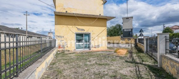 Armazém de 4 divisões em Bientina, Italy N.º 275158 2