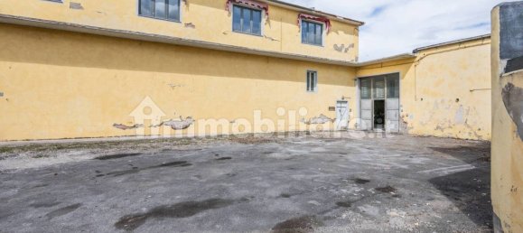 Armazém de 4 divisões em Bientina, Italy N.º 275158 3