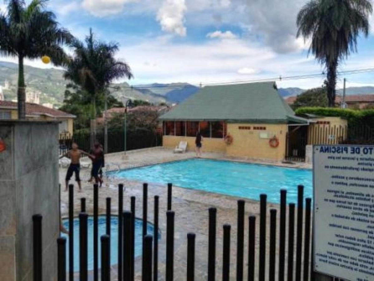 4 غرف نوم منزل في Antioquia, Colombia رقم 9352