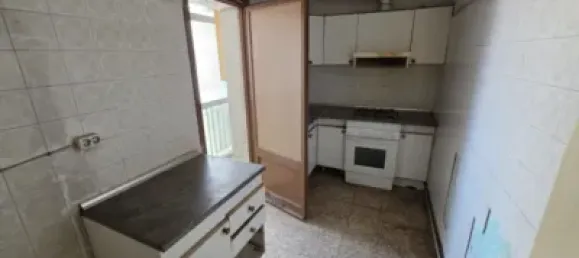 3 Schlafzimmer Wohnung in Lleida, Spain, Nr. 138823 6