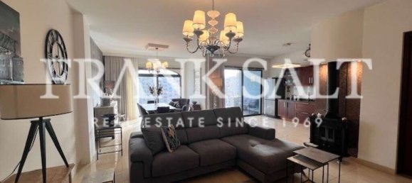 Apartamento T2 em Saint Julian's, Malta N.º 8518 2