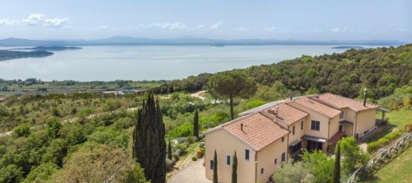 7 bedrooms Villa in Passignano sul Trasimeno, Italy No. 54145 3