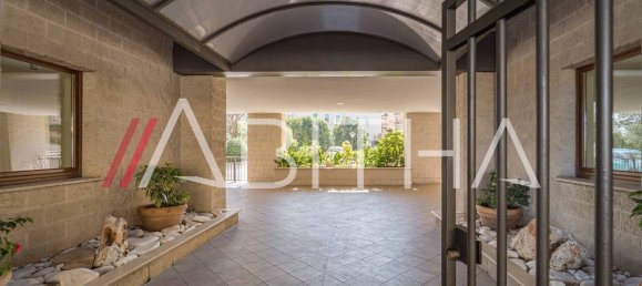 Studio in Rome, Italy No. 173016 3