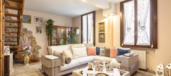 Apartamento de 3 divisões em Mariano Comense, Italy N.º 32928 9