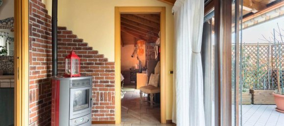 Apartamento de 3 divisões em Mariano Comense, Italy N.º 32928 21
