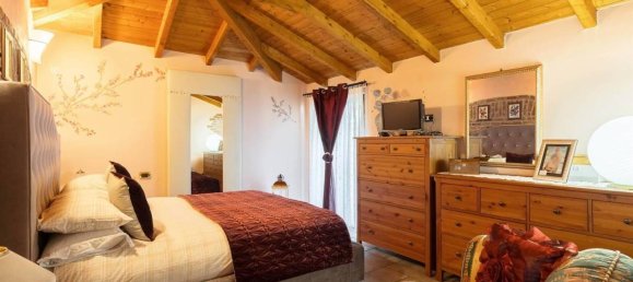 Apartamento de 3 divisões em Mariano Comense, Italy N.º 32928 26