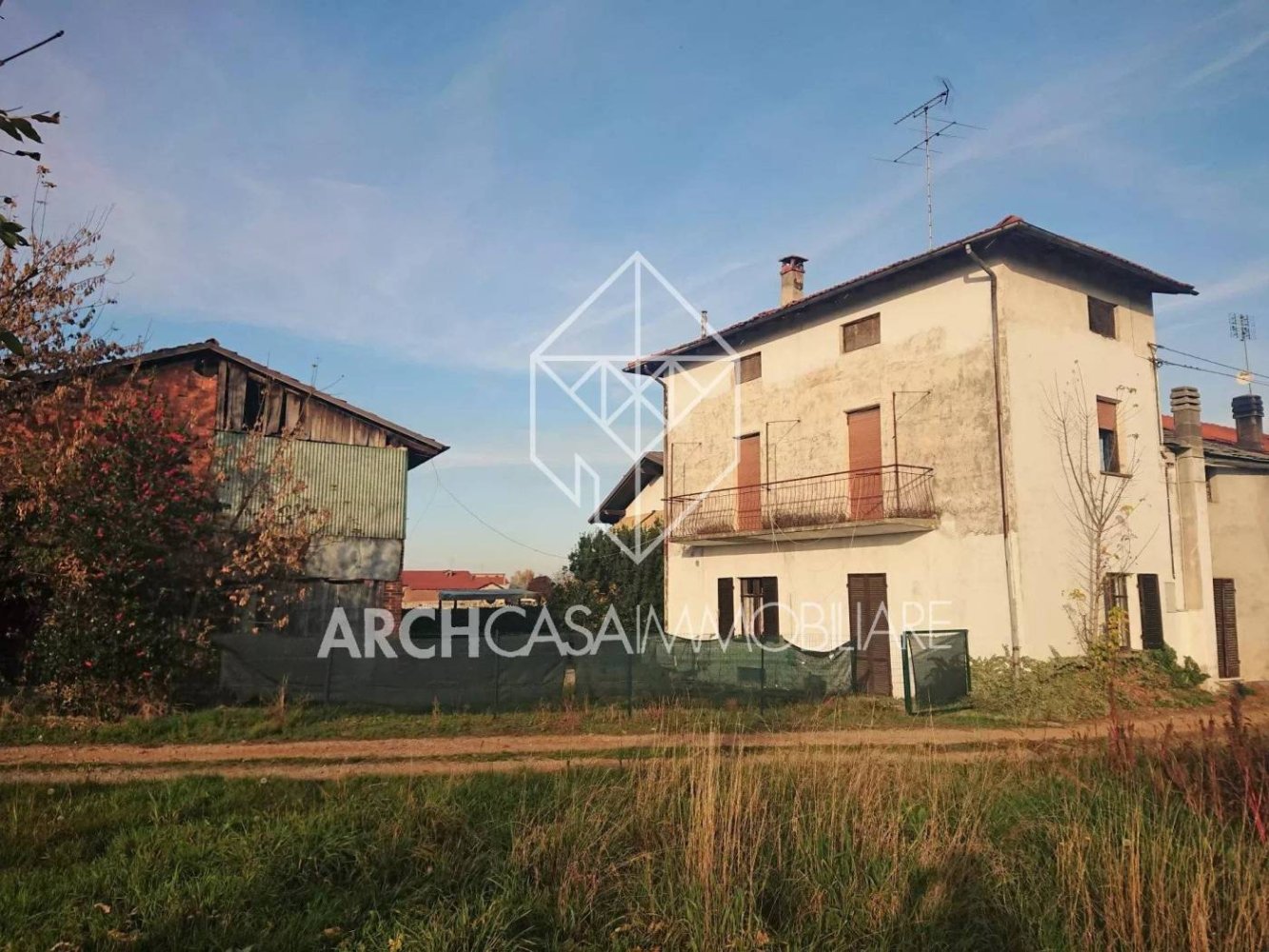 Casa de 3 dormitorios en Boves, Italy No. 176374