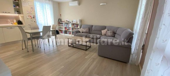 Apartamento de 3 dormitorios en Inzago, Italy No. 292361 3