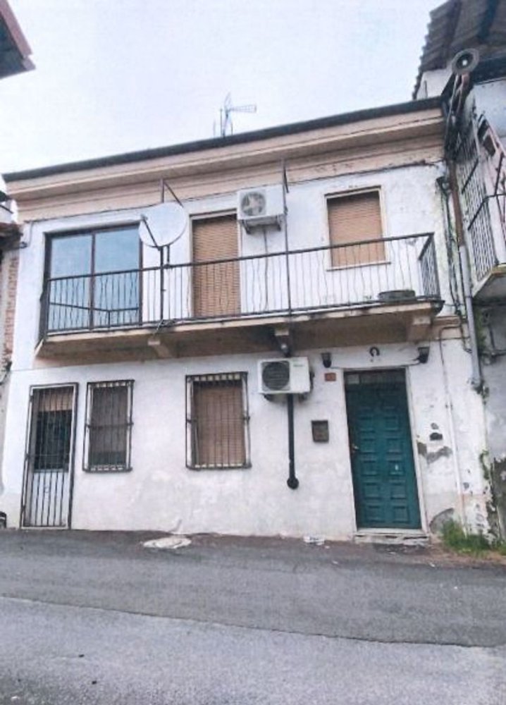 Casa de 3 divisões em Asigliano Vercellese, Italy N.º 13367