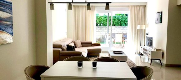 2 bedrooms Apartment in Estepona, Spain No. 110497 4