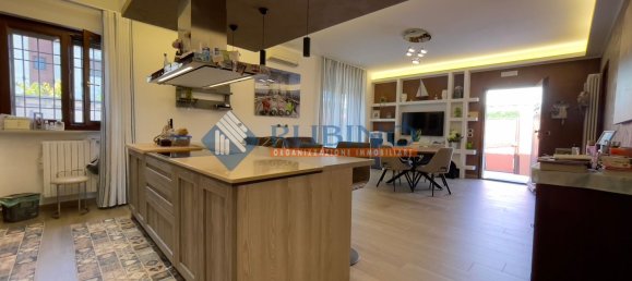 7 bedrooms Villa in Trani, Italy No. 349146 5